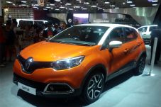 Renault Captur Raih...