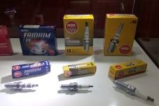 Busi NGK Pamerkan Produk...