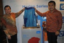 Midea Luncurkan Mesin...