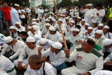 Hari Ini, Massa FPI...