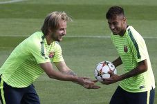 Neymar-Rakitic Masuk...