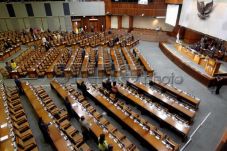 Pengesahan RUU Pilkada...