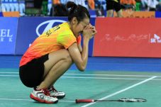 Ke Perempat Final, Utang...