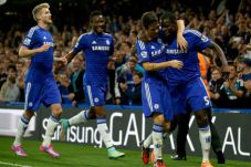 Chelsea Ditahan Bolton...