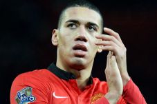 Cedera Smalling Perparah...