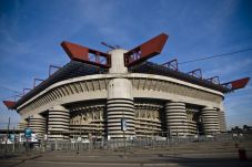 Bahas San Siro, Thohir...