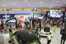 Tata Motors Raih Penjualan...