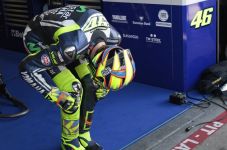 Rossi Kehilangan Akal
