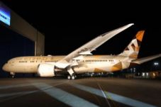 Etihad Airways Pesan...