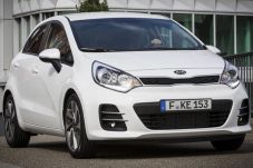 Penyegaran Kia Rio Pasar...