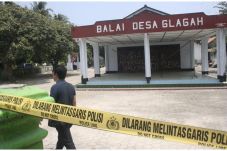 Balai Desa Disegel Warga,...