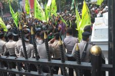 FBR Dukung Ahok Mundur
