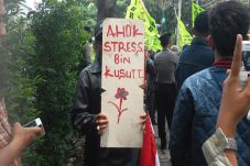 FBR Siapkan Nisan untuk...