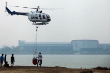 Heli Kamov Datang, Hercules...
