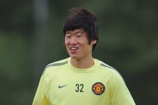 Park Ji-Sung Jabat Duta...