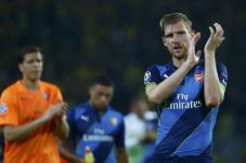 Mertesacker: Efek Welbeck...