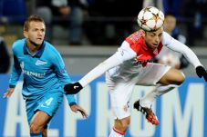 Tahan Monaco, Zenit...
