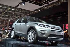 Land Rover Rilis Discovery...
