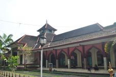 Masjid Besar Cipaganti,...