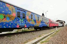 KA Cirebon Ekspres Ganti...