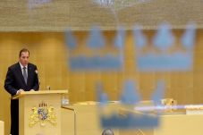 Swedia Akui Palestina,...