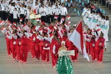 China Juara Umum, Indonesia...