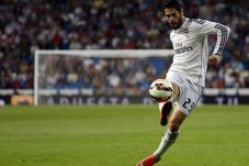 Siap Saingi James, Isco...