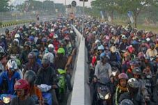 Puncak Arus Balik, Jembatan...