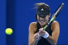 Persaingan Ivanovic-Sharapova...