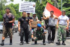 Kopral Bagiyo Jalan...