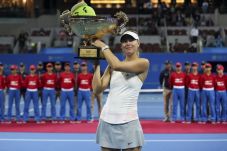 Sharapova Kembali Duduki...