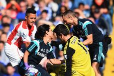 Cara Chelsea Tangani...