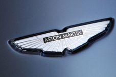 Aston Martin Rekrut...
