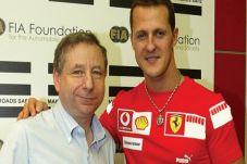 Schumacher Segera Kembali...
