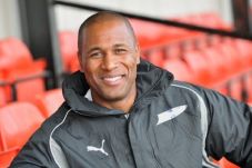 Les Ferdinand kembali...