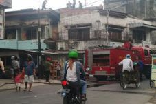 3 Ruko dan 1 Rumah Terbakar...