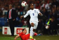 Sempat Cedera, Delph...
