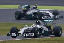 Duo Mercedes Kunci Latihan...