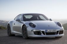 Porsche Catat Pejualan...