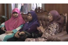 Tak Tahu Anak Dipukuli...