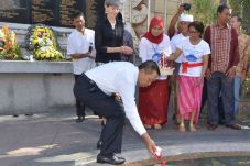 12 Tahun Bom Bali I,...