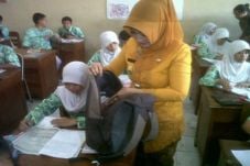 Razia HP Masih Perlu...