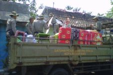 Meresahkan Masyarakat,...