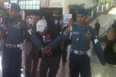 Pesawat Camar Air Terbakar,...