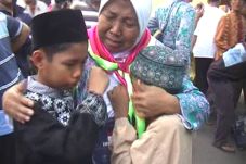 Isak Tangis Warnai Kedatangan...