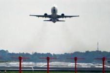 Maskapai Merugi Akibat...