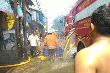 Kebakaran di Kampung...