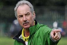 Riedl Panggil Dua Punggawa...