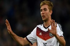 Tantang Irlandia, Jerman...