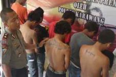 16 Preman di Karawang...